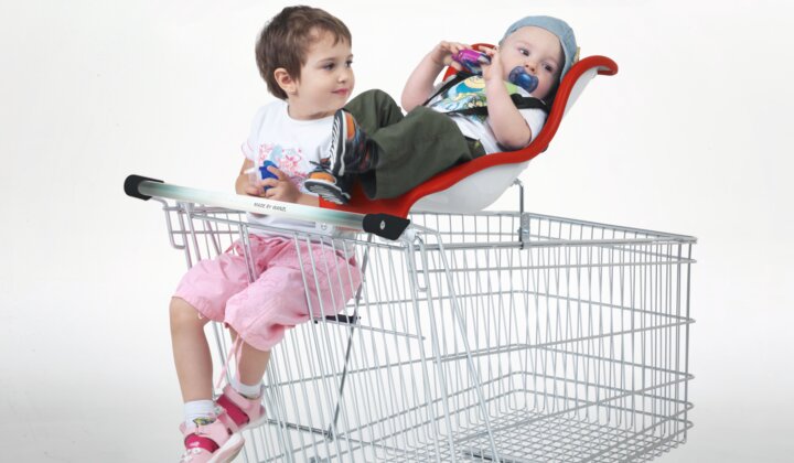 Transportar un carrito de bebé. Servicio Mencaja-Carrito STD
